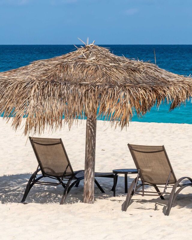 The sound of waves crashing, a rum punch in hand, and you with your favorite person under a palapa. 🌴🍹

Tag who you wish you were with at #frangipaniaxa right now!